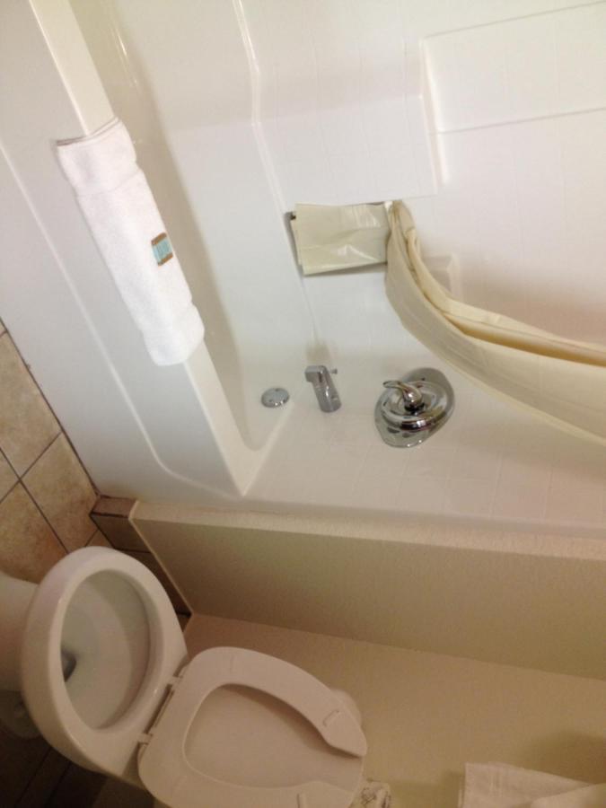 Howard Johnson By Wyndham Lubbock Tx Εξωτερικό φωτογραφία