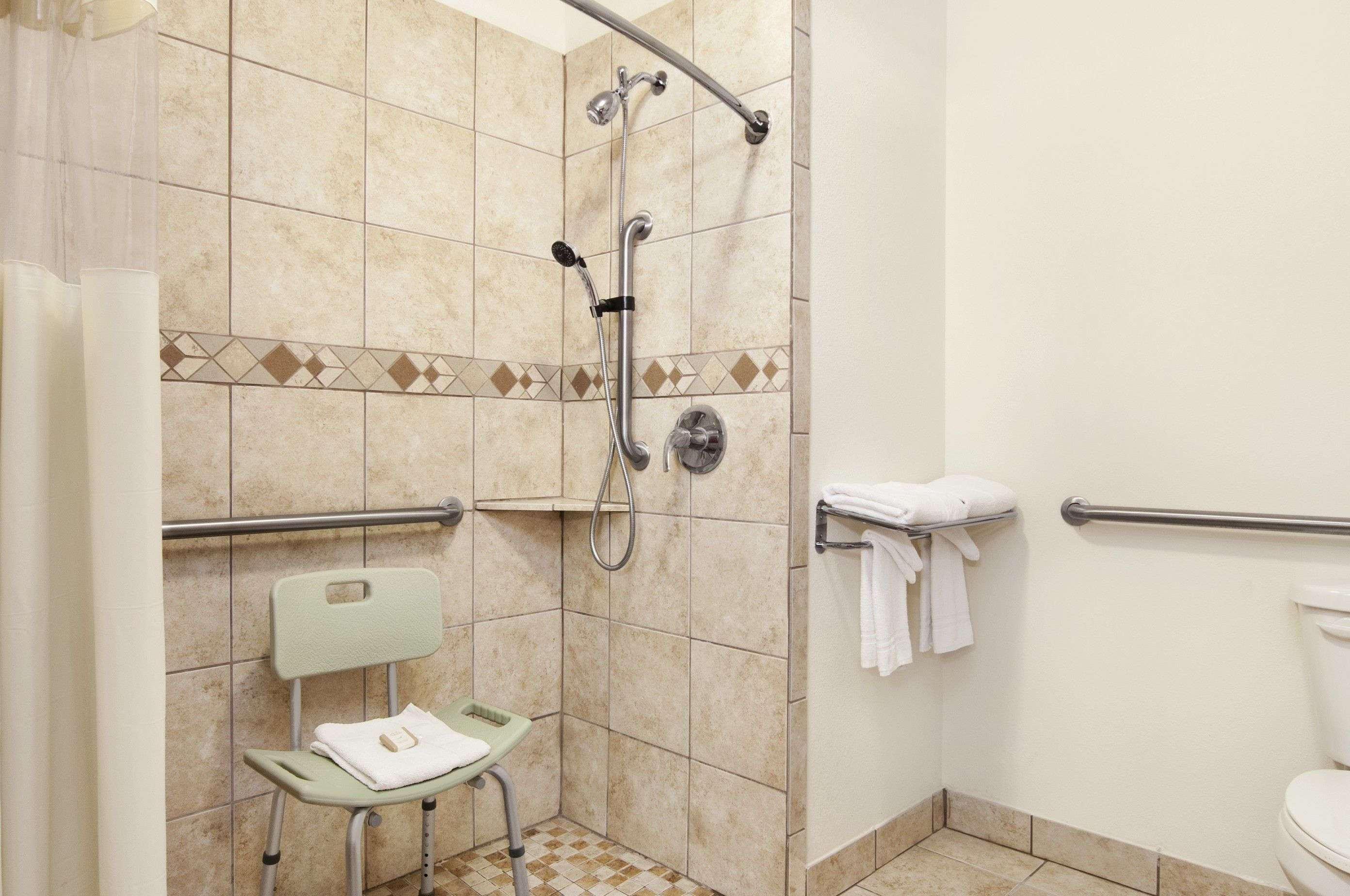 Howard Johnson By Wyndham Lubbock Tx Εξωτερικό φωτογραφία