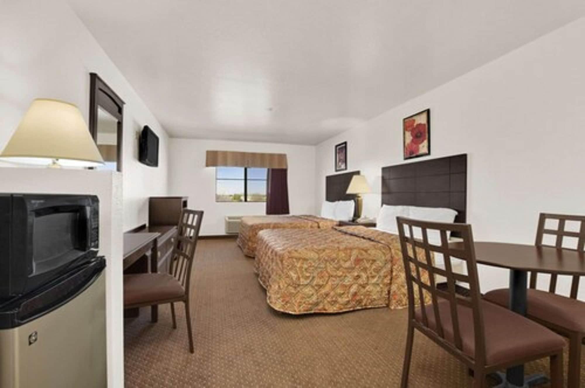 Howard Johnson By Wyndham Lubbock Tx Εξωτερικό φωτογραφία