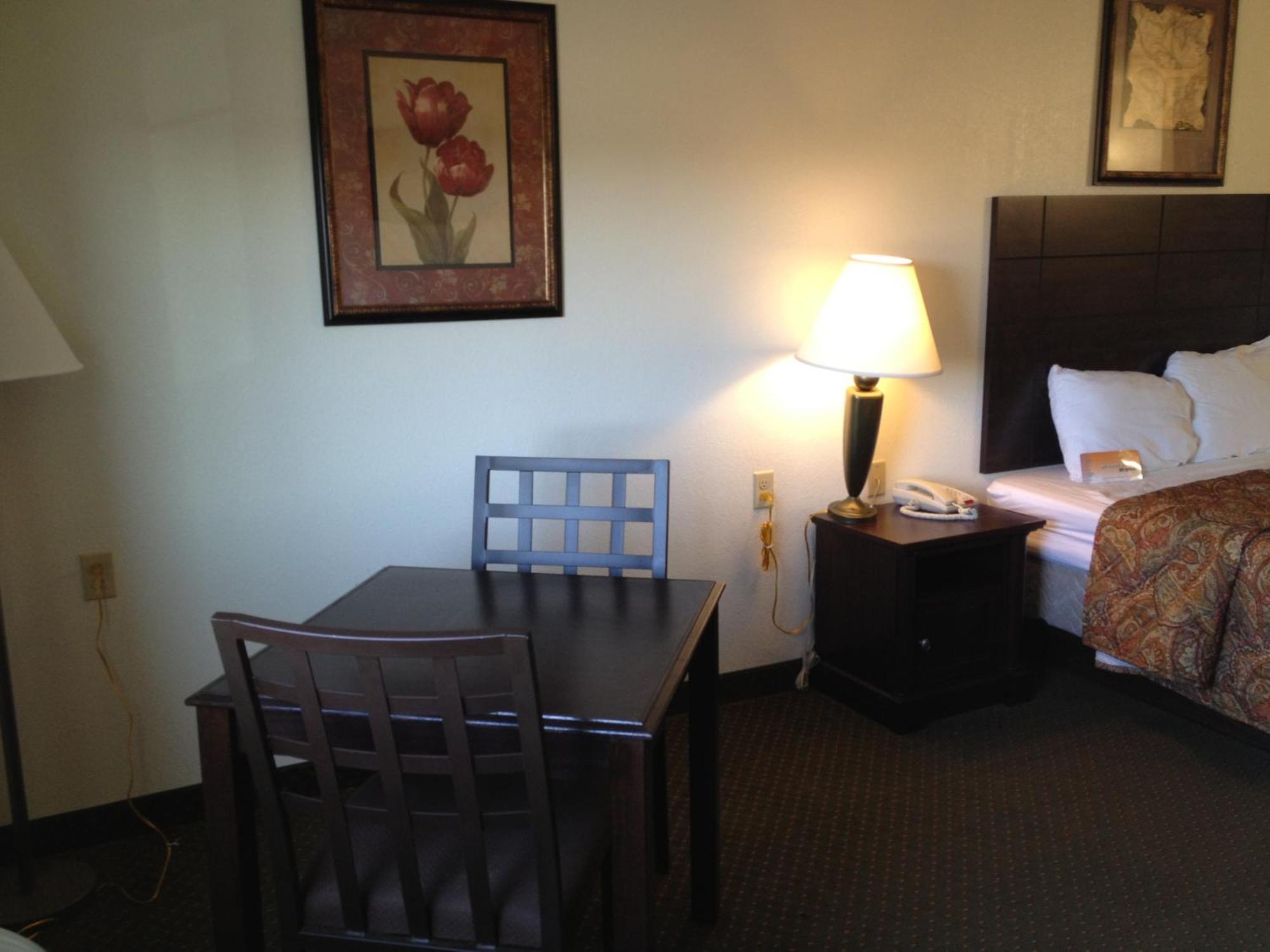 Howard Johnson By Wyndham Lubbock Tx Εξωτερικό φωτογραφία