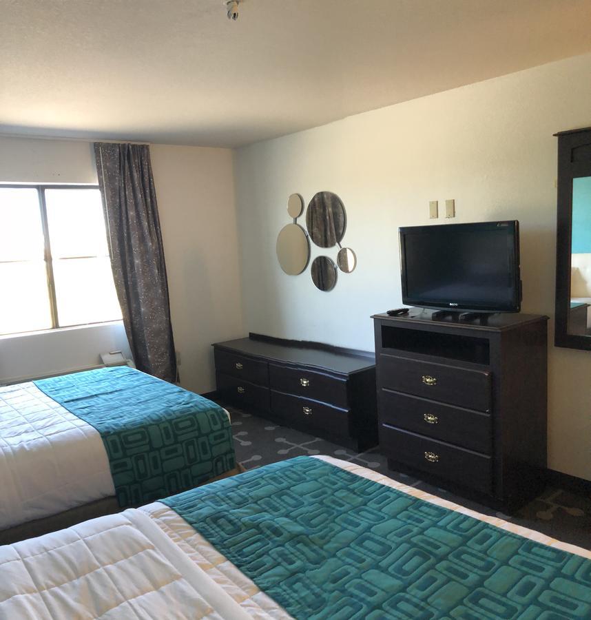 Howard Johnson By Wyndham Lubbock Tx Εξωτερικό φωτογραφία